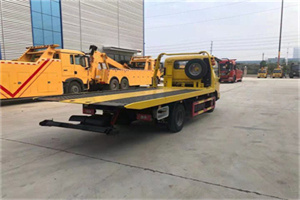 丛台非事故拖车